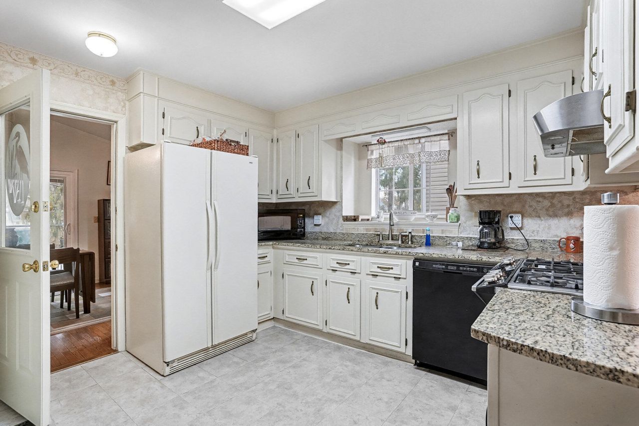 69 Jawol Drive Photo 17