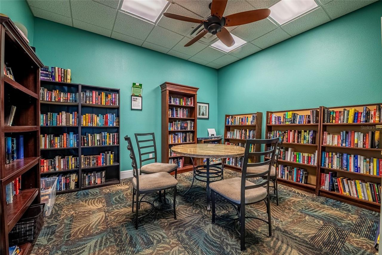 5176 Salmon Drive Se, Unit A, Saint Petersburg, FL 33705 Photo