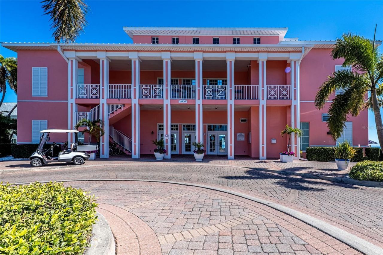 5176 Salmon Drive Se, Unit A, Saint Petersburg, FL 33705 Photo