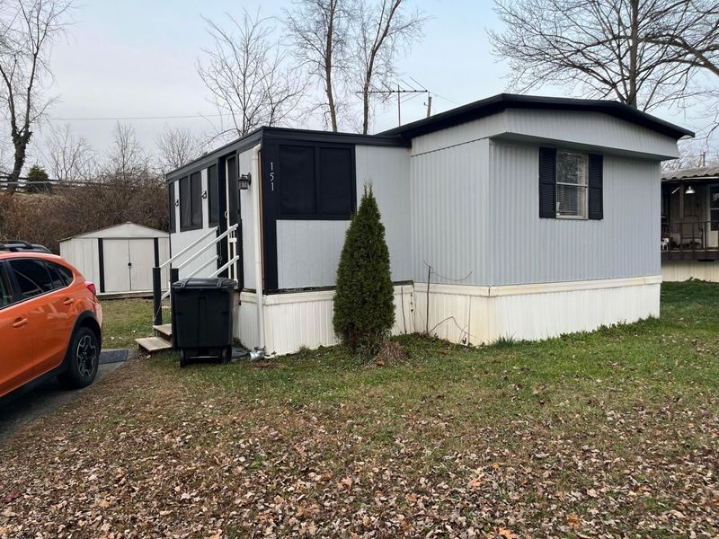 151 Cambridge Court, Reynoldsburg, OH 43068 Photo 2