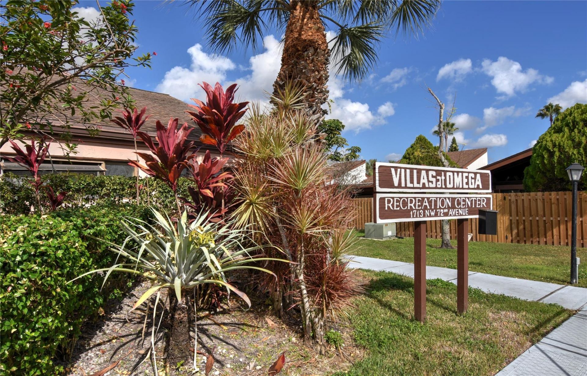 1748 NW 74th Avenue, Unit 19, Plantation, FL 33313 Photo