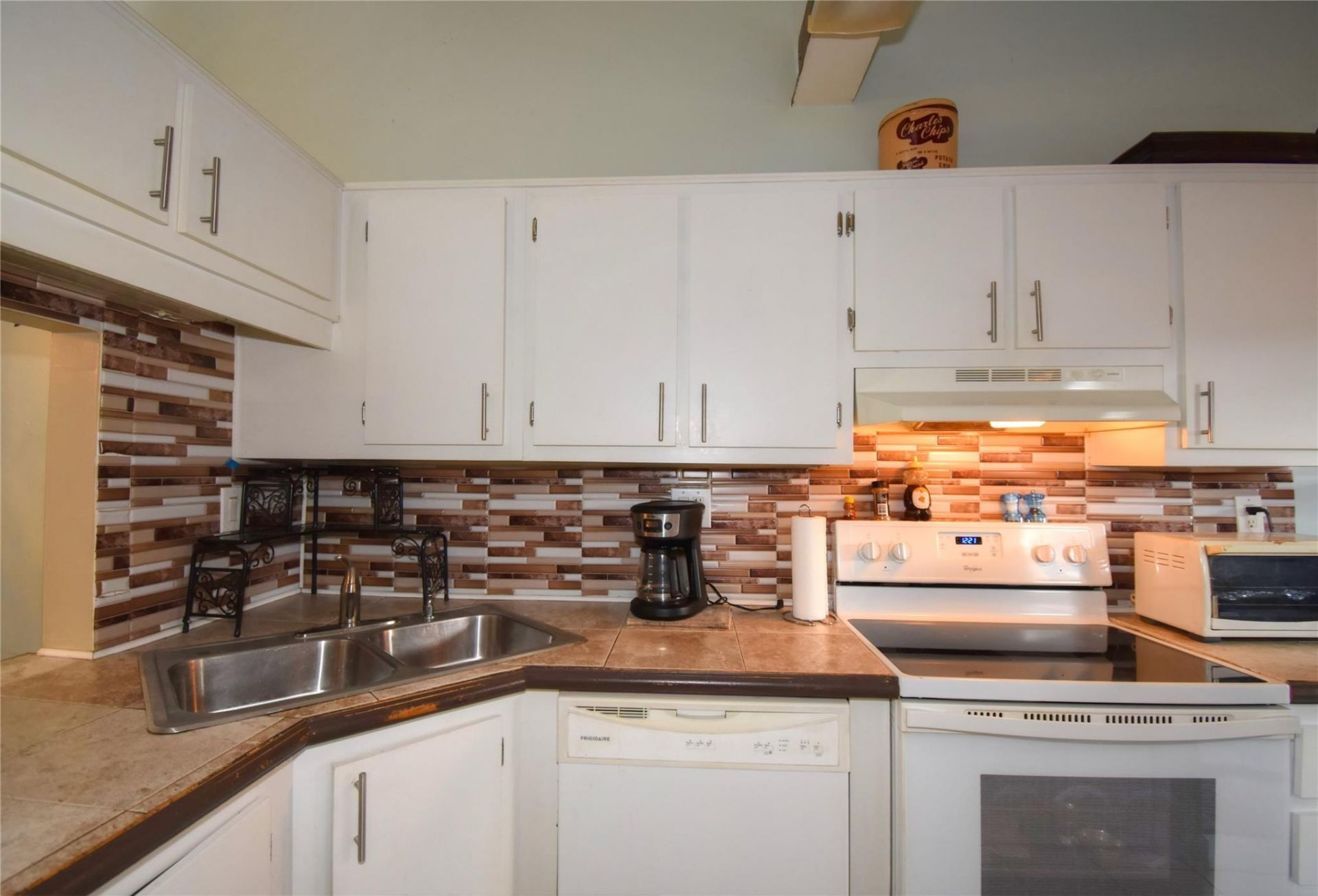 1748 NW 74th Avenue, Unit 19, Plantation, FL 33313 Photo