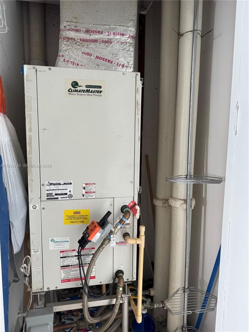 1830 S Ocean Dr, Unit 3303, Hallandale Beach, FL 33009 Photo