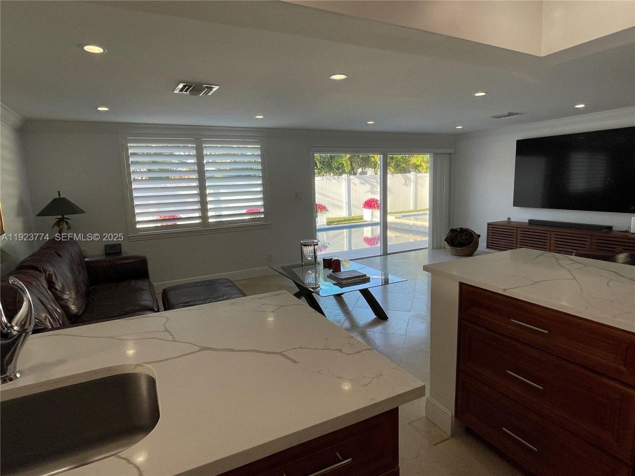 6611 NE 21st Ln, Fort Lauderdale, FL 33308 Photo