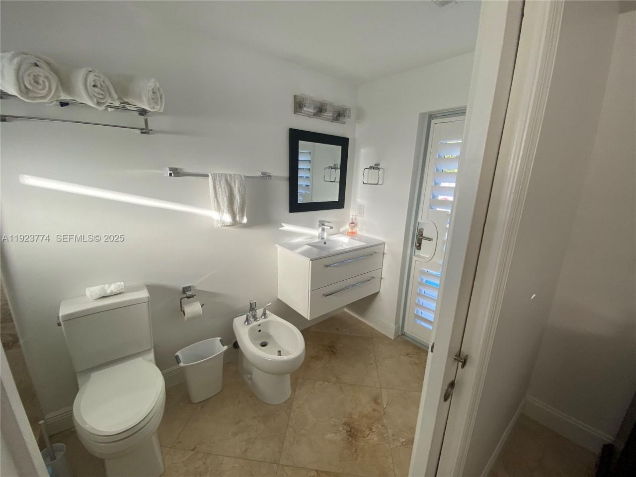 6611 NE 21st Ln, Fort Lauderdale, FL 33308 Photo