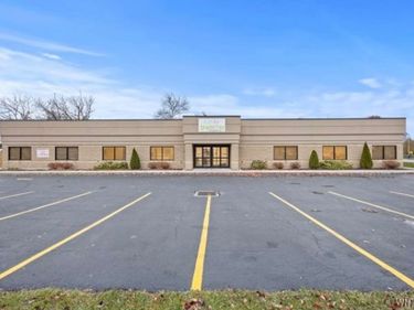 4520 Military Road, Niagara Falls, NY 14305