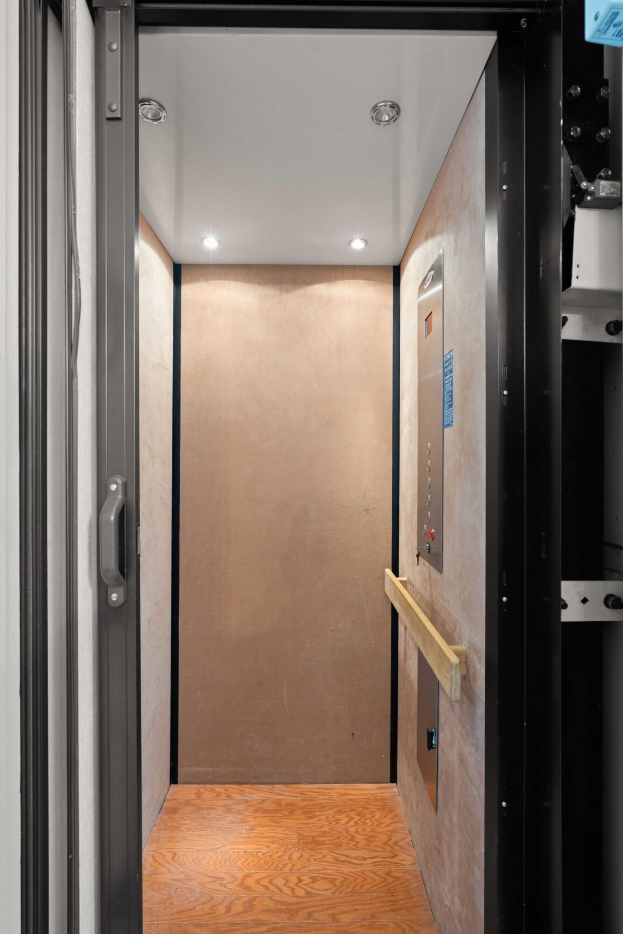 35 John Galt Way Photo 12