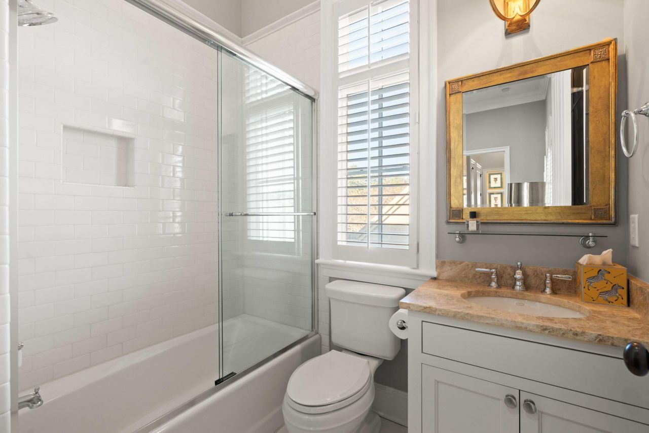 35 John Galt Way Photo 13