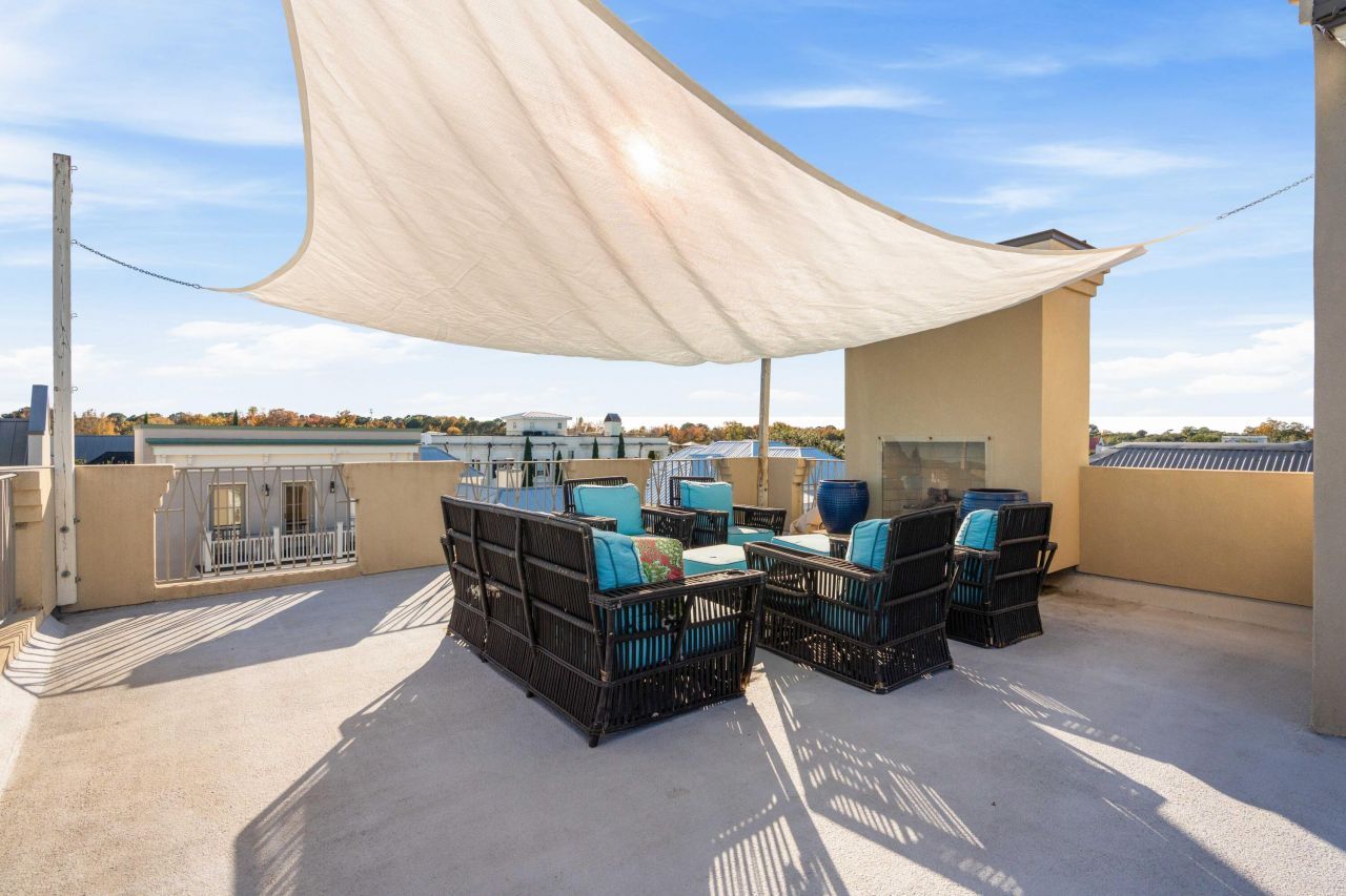 35 John Galt Way Photo 18