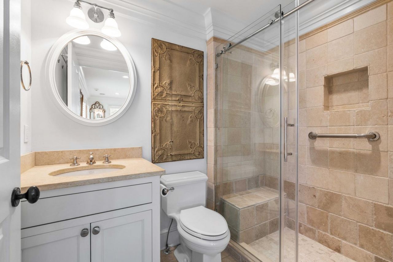 35 John Galt Way Photo 32