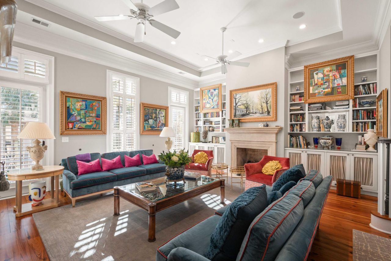 35 John Galt Way Photo 8