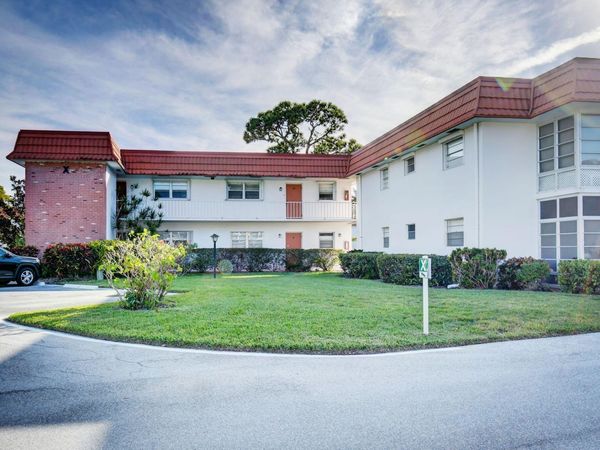 2600 SE Ocean Boulevard, Unit X14, Stuart, FL 34996