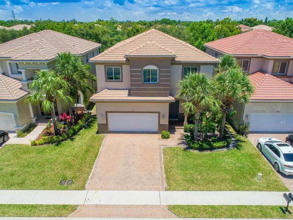 1088 Grove Park Circle, Boynton Beach, FL 33436