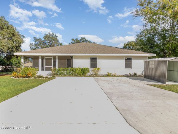 5651 Travis Street, Mims, FL 32754