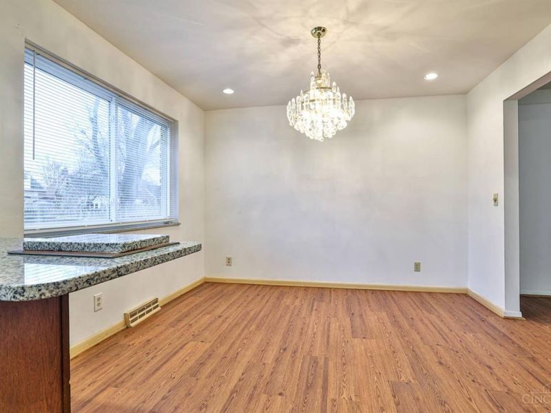 1101 Meadowind Court, Springfield Twp., OH 45231 Photo 13