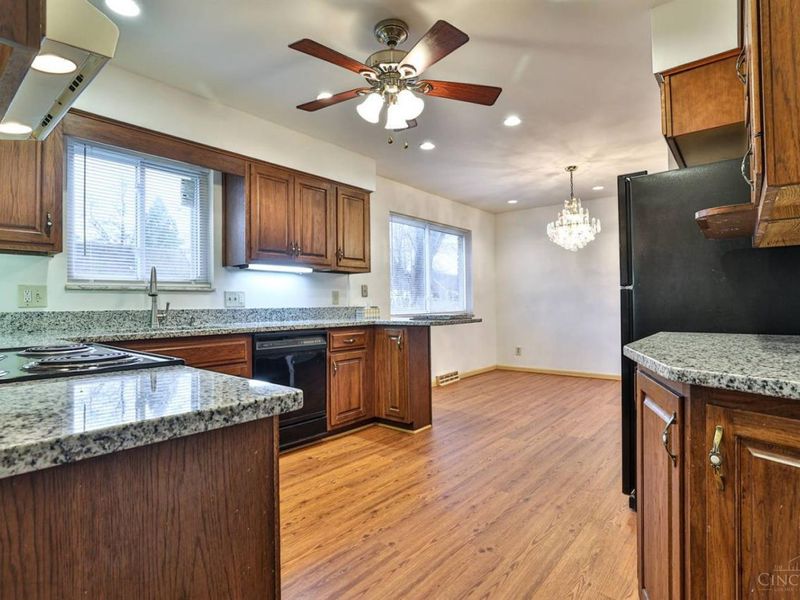 1101 Meadowind Court, Springfield Twp., OH 45231 Photo 16