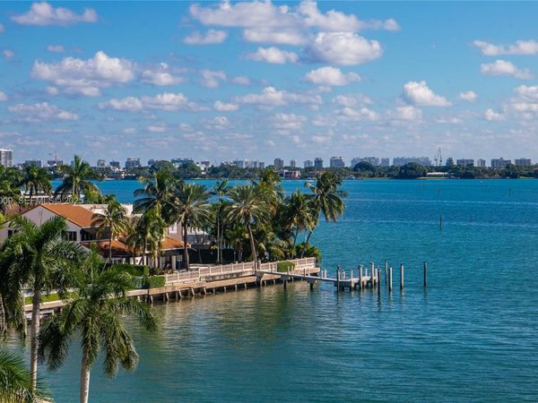 1800 NE 114th St, Unit 603, Miami, FL 33181