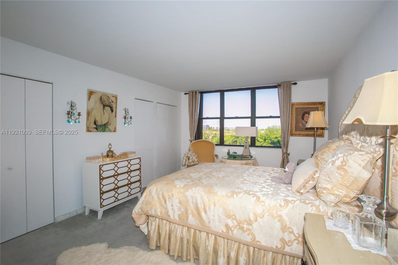 1800 NE 114th St, Unit 603, Miami, FL 33181 Photo