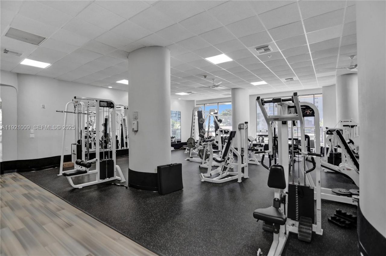 1800 NE 114th St, Unit 603, Miami, FL 33181 Photo