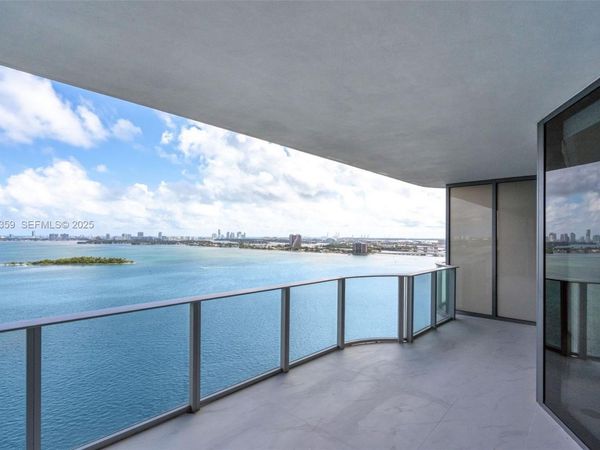 700 NE 24 street, Unit 2003, Miami, FL 33137