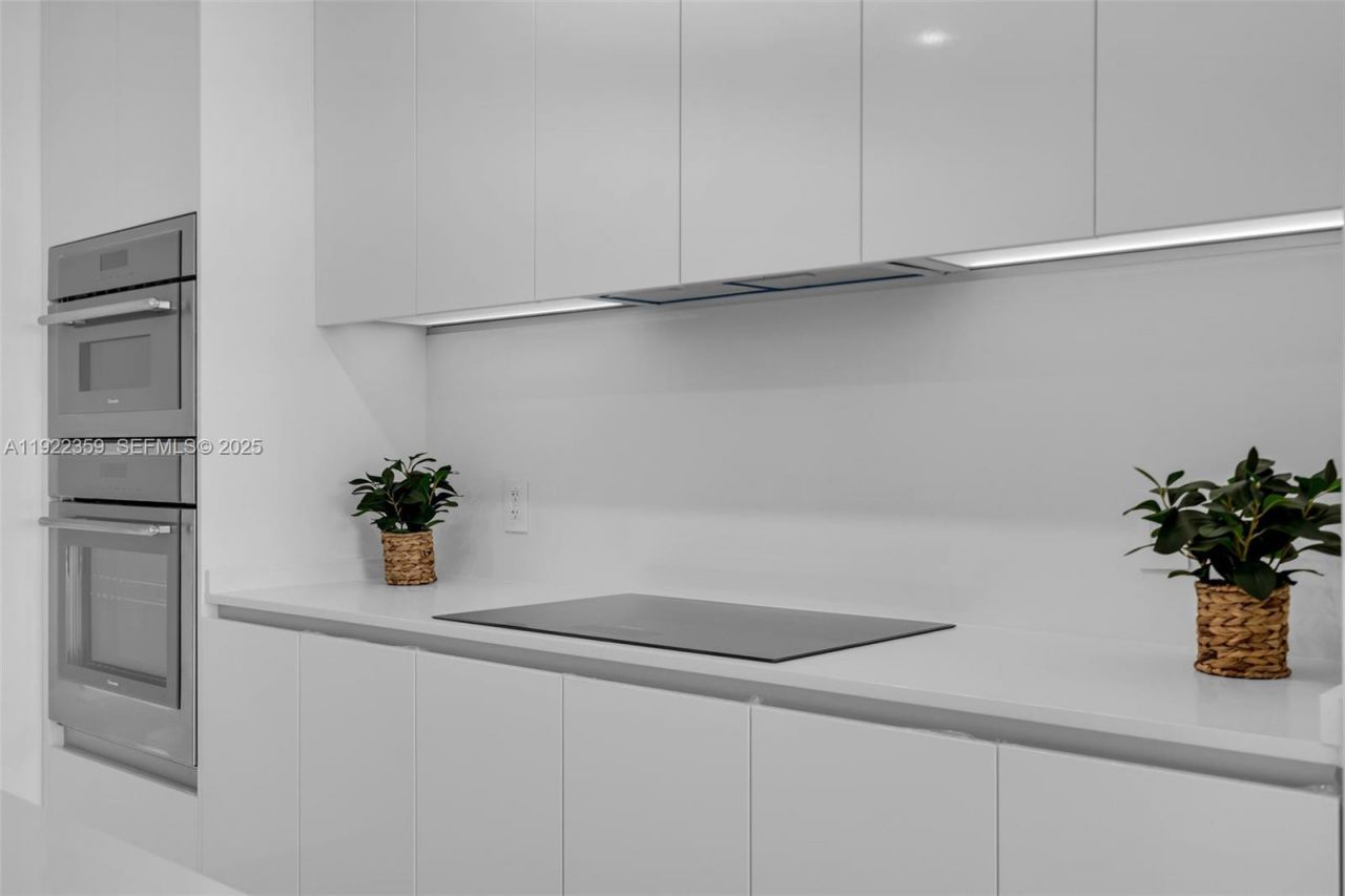 700 NE 24 Street, Unit 2003, Miami, FL 33137 Photo