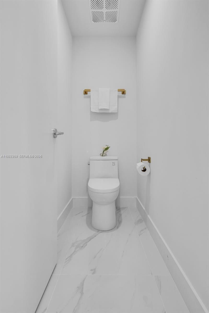 700 NE 24 Street, Unit 2003, Miami, FL 33137 Photo