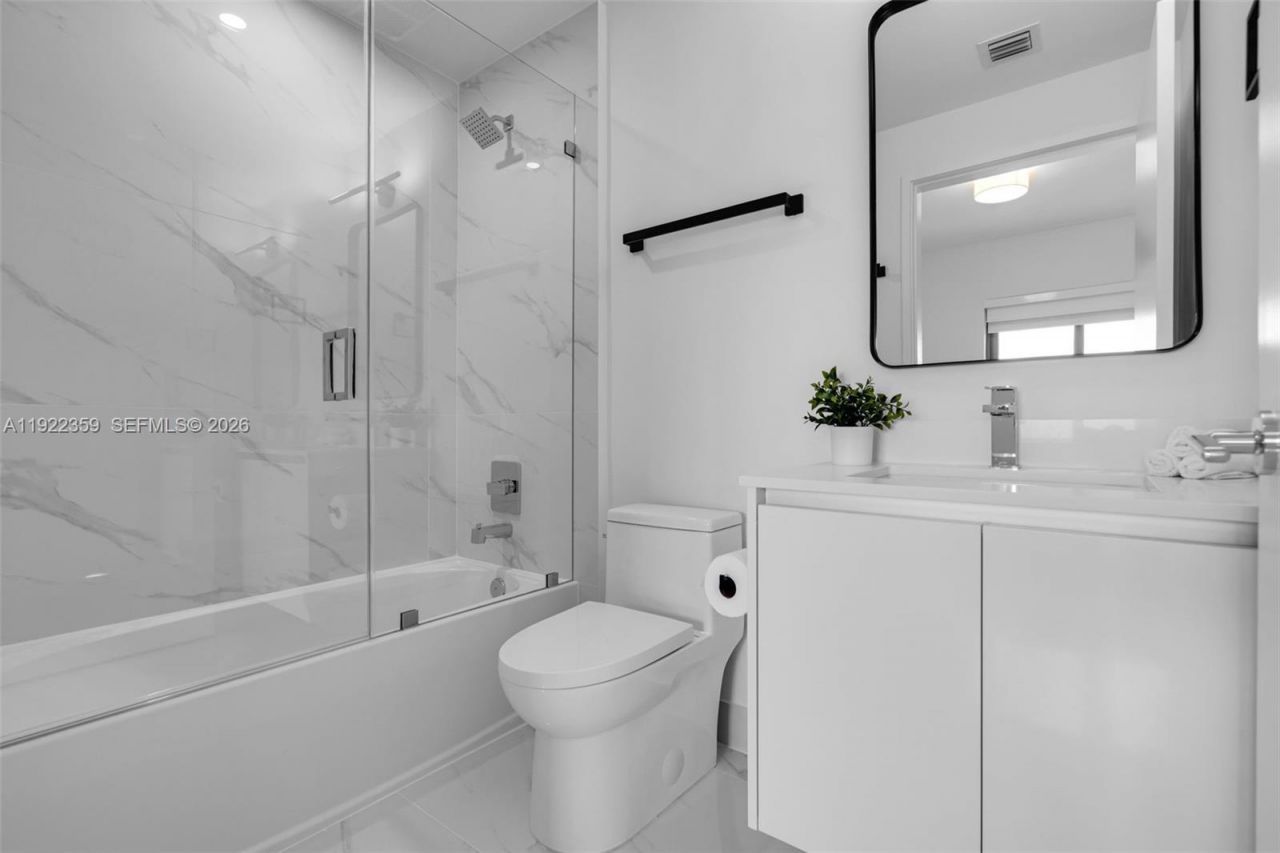 700 NE 24 Street, Unit 2003, Miami, FL 33137 Photo