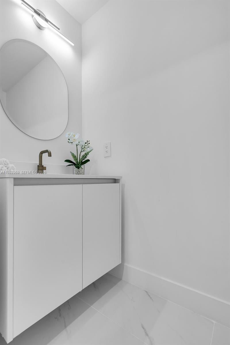 700 NE 24 Street, Unit 2003, Miami, FL 33137 Photo