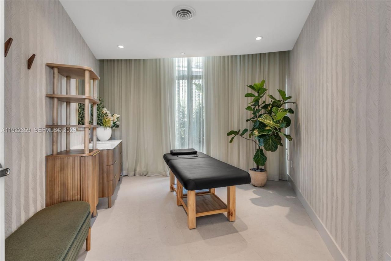 700 NE 24 Street, Unit 2003, Miami, FL 33137 Photo