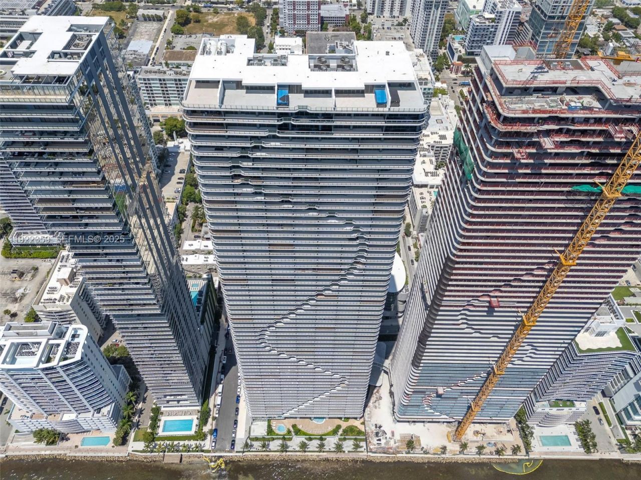 700 NE 24 Street, Unit 2003, Miami, FL 33137 Photo