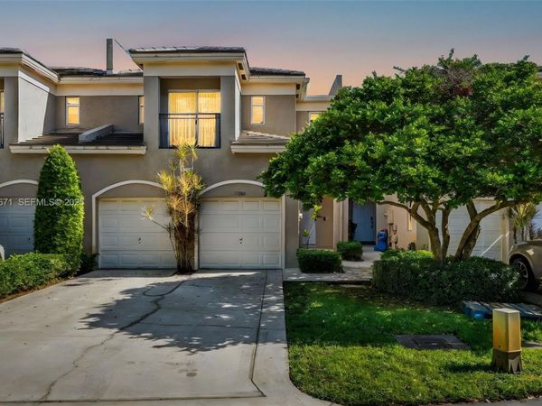 13909 SW 86th Ct, Unit 13909, Palmetto Bay, FL 33158