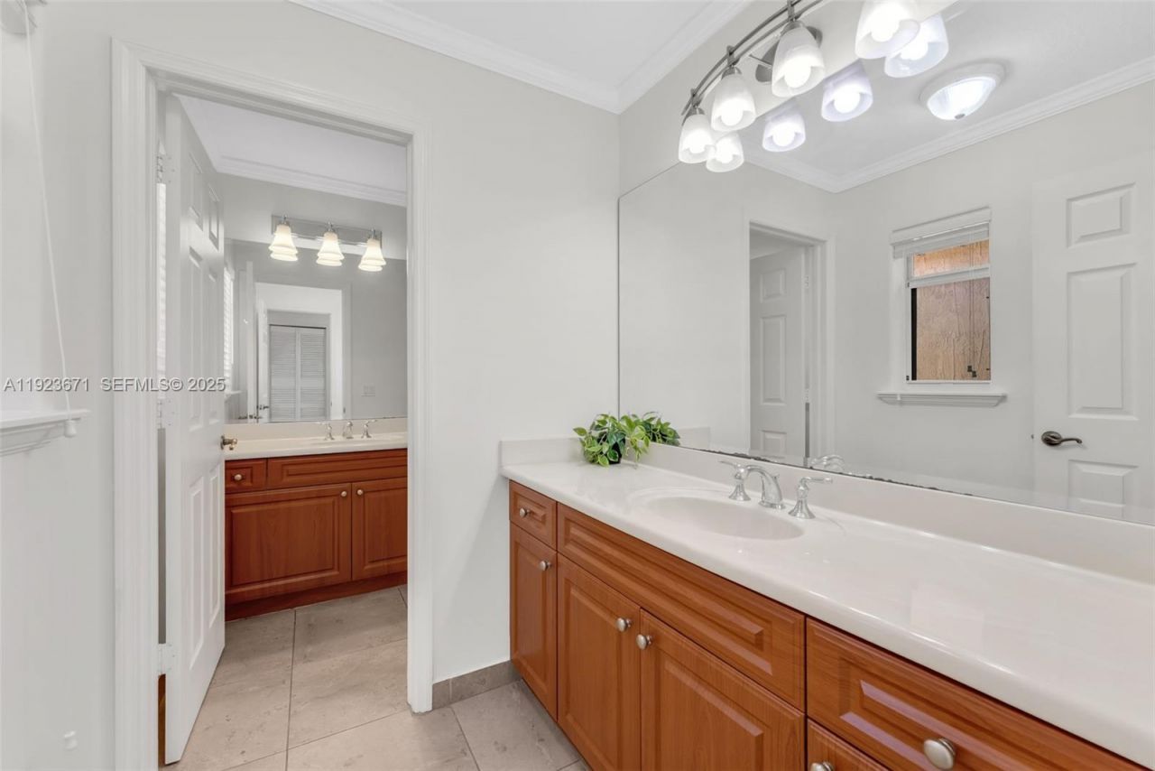 13909 SW 86th Ct, Unit 13909, Palmetto Bay, FL 33158 Photo