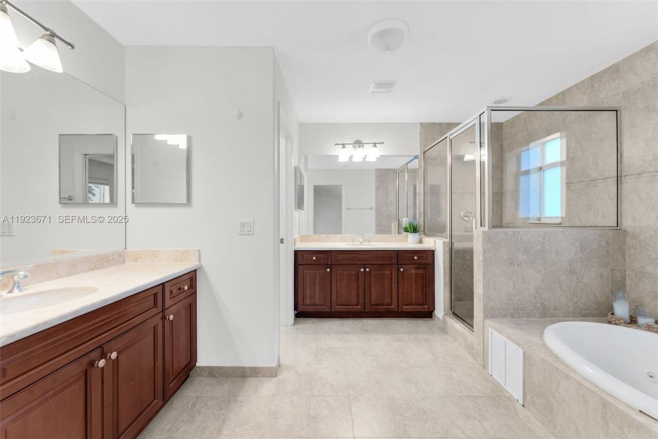 13909 SW 86th Ct, Unit 13909, Palmetto Bay, FL 33158 Photo