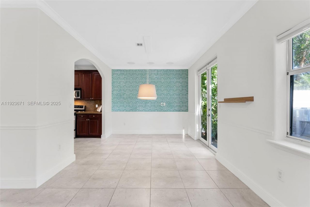 13909 SW 86th Ct, Unit 13909, Palmetto Bay, FL 33158 Photo