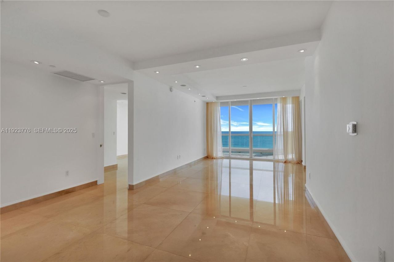 17875 Collins Ave, Unit 905, Sunny Isles Beach, FL 33160 Photo