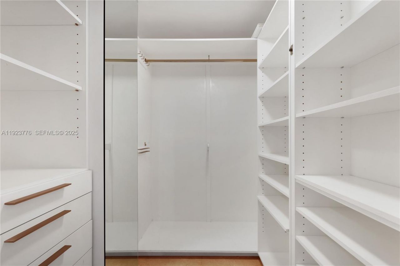 17875 Collins Ave, Unit 905, Sunny Isles Beach, FL 33160 Photo