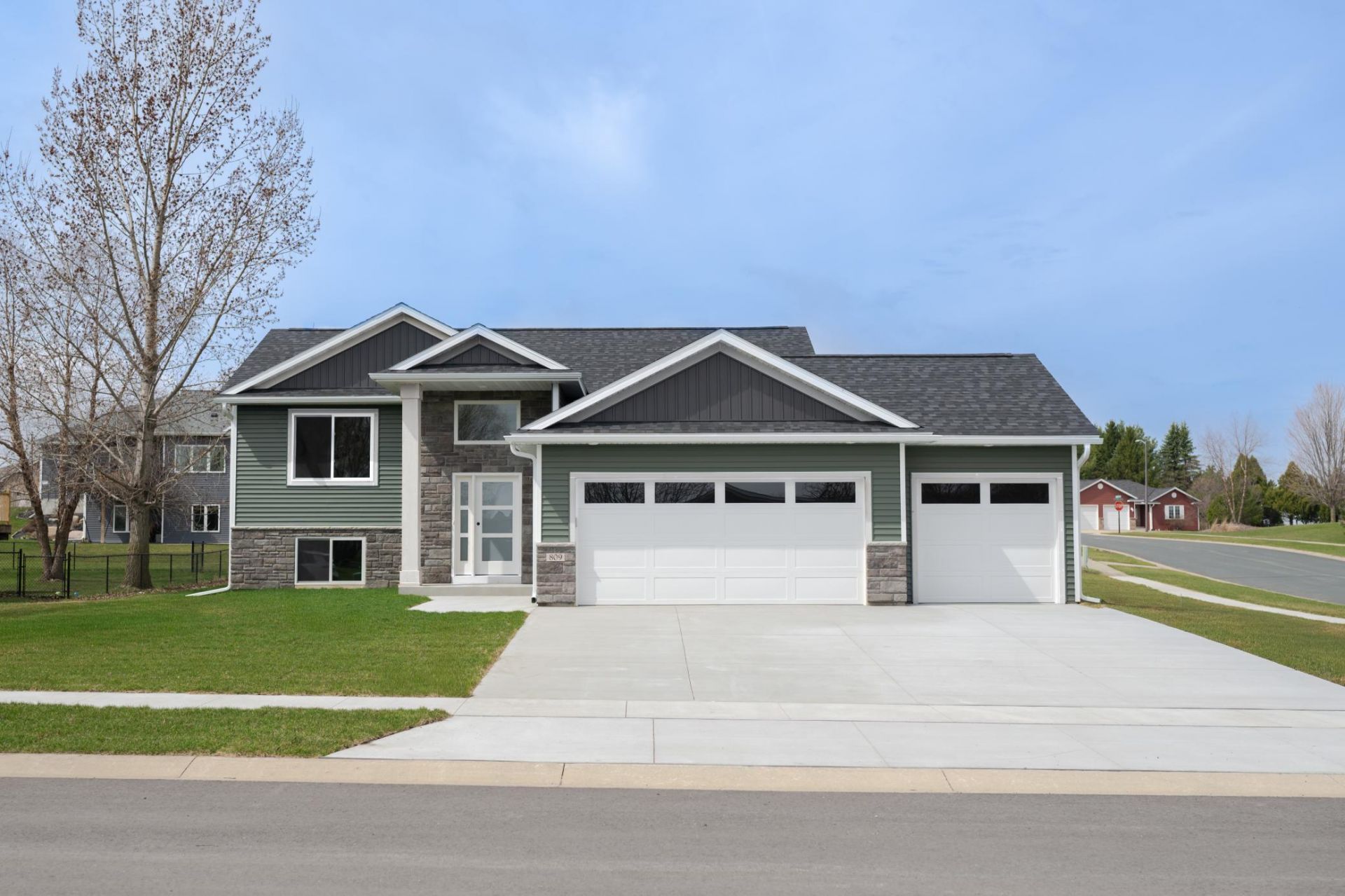 809 5th Avenue NW Dodge Center, MN 55927