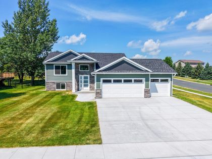 809 5th Avenue NW Dodge Center, MN 55927