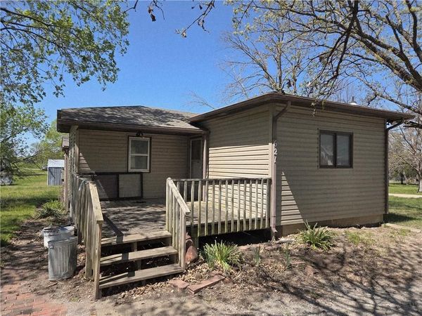 621 William Street, Effingham, KS 66023