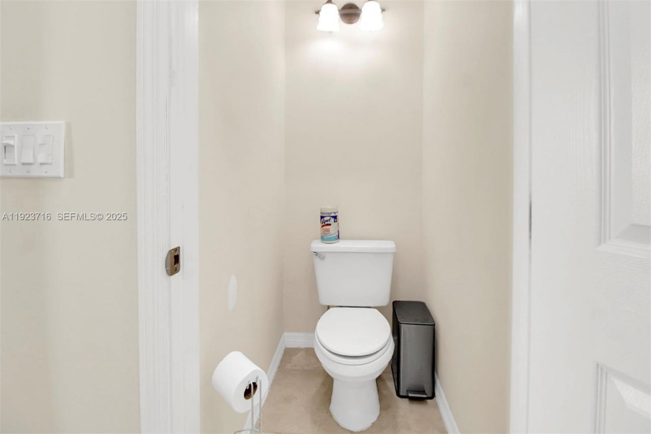 15875 SW 149th Lane, Miami, FL 33196 Photo