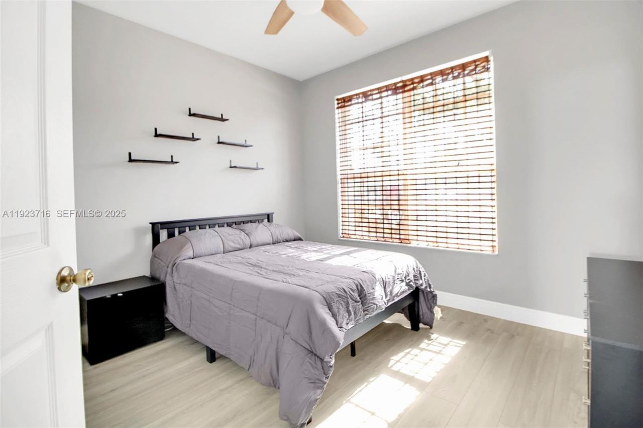 15875 SW 149th Lane, Miami, FL 33196 Photo