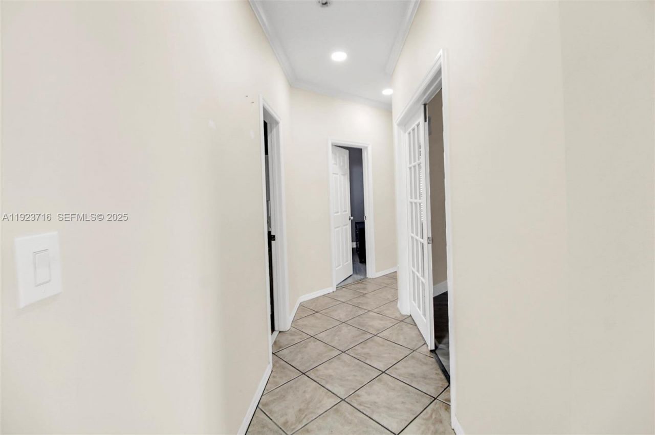 15875 SW 149th Lane, Miami, FL 33196 Photo