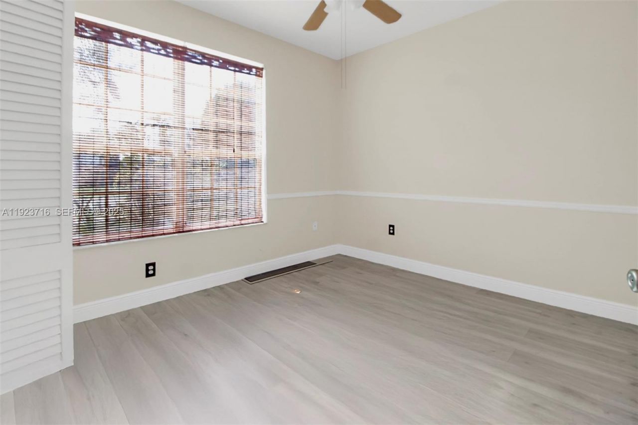 15875 SW 149th Lane, Miami, FL 33196 Photo