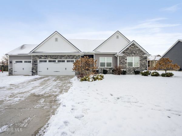 10639 Saron Lane, Whitehouse, OH 43571