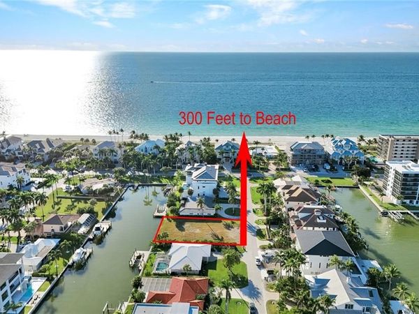 112 Seabreeze AVE, NAPLES, FL 34108