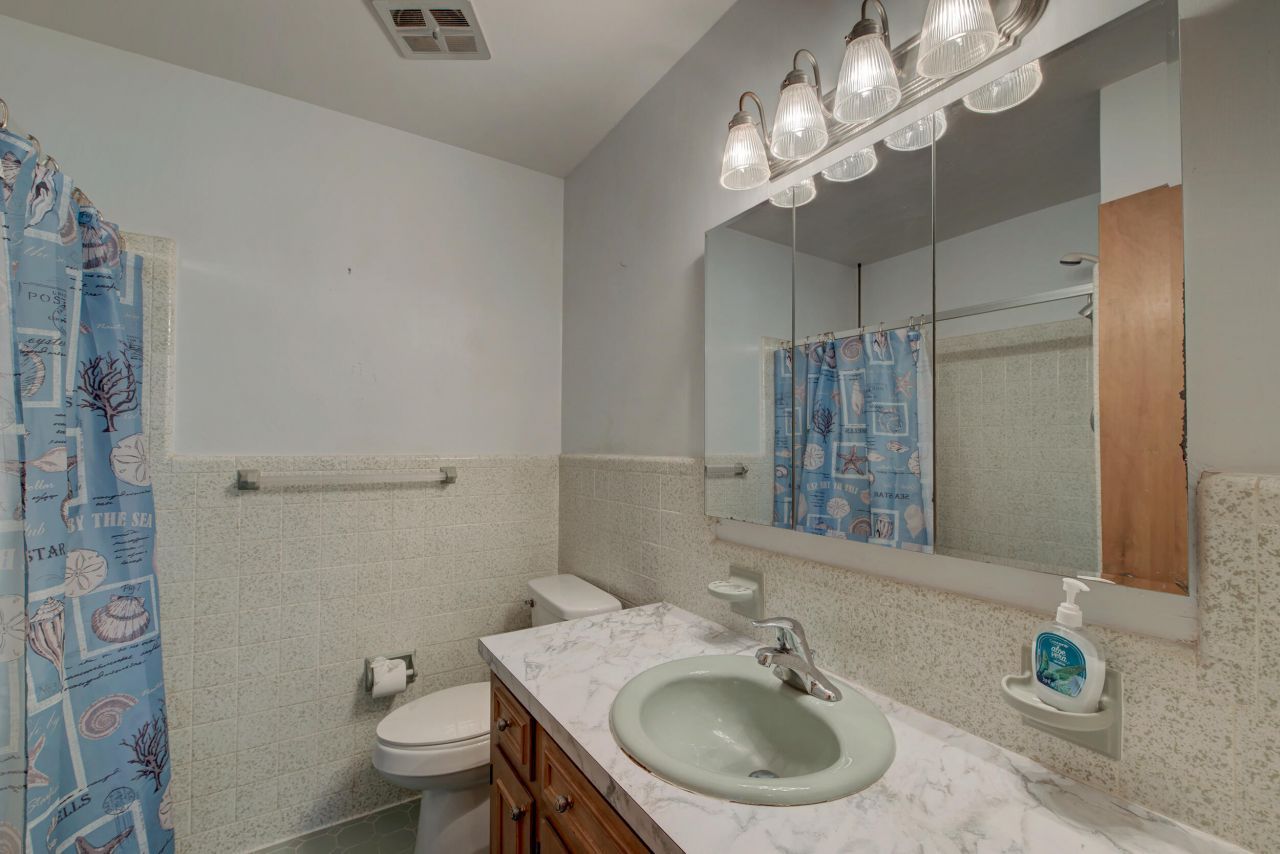 8041 Kittery Avenue Photo 24