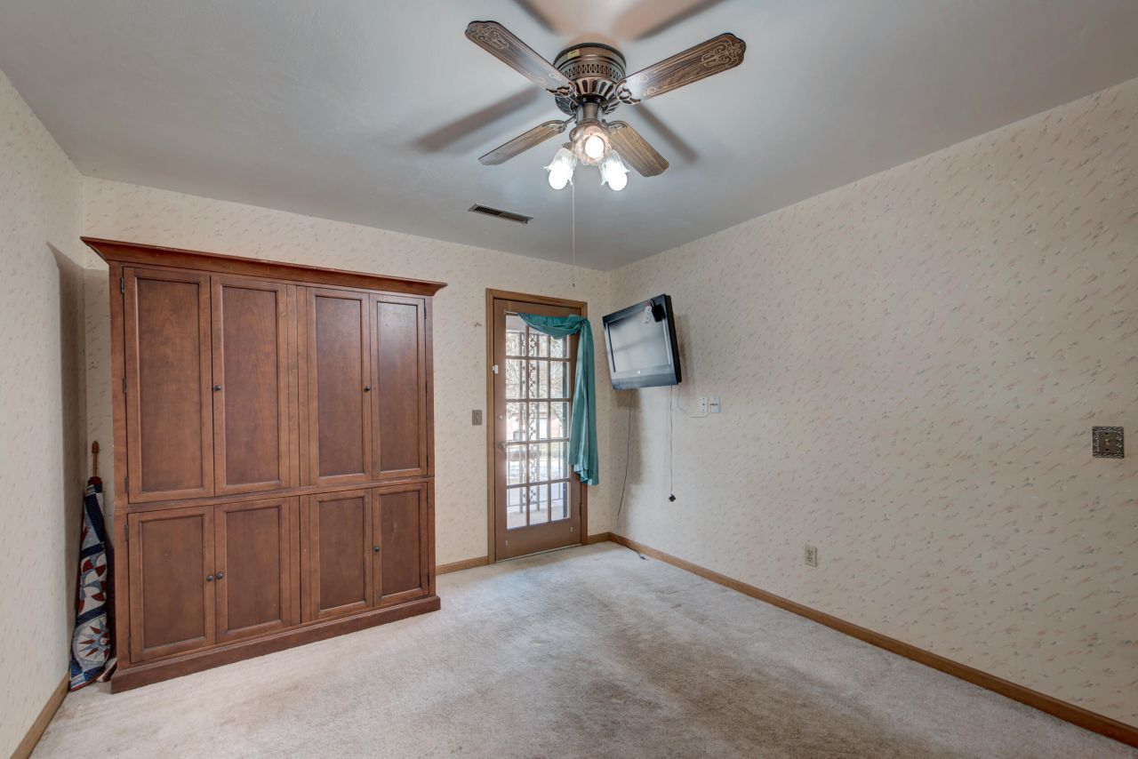 8041 Kittery Avenue Photo 25