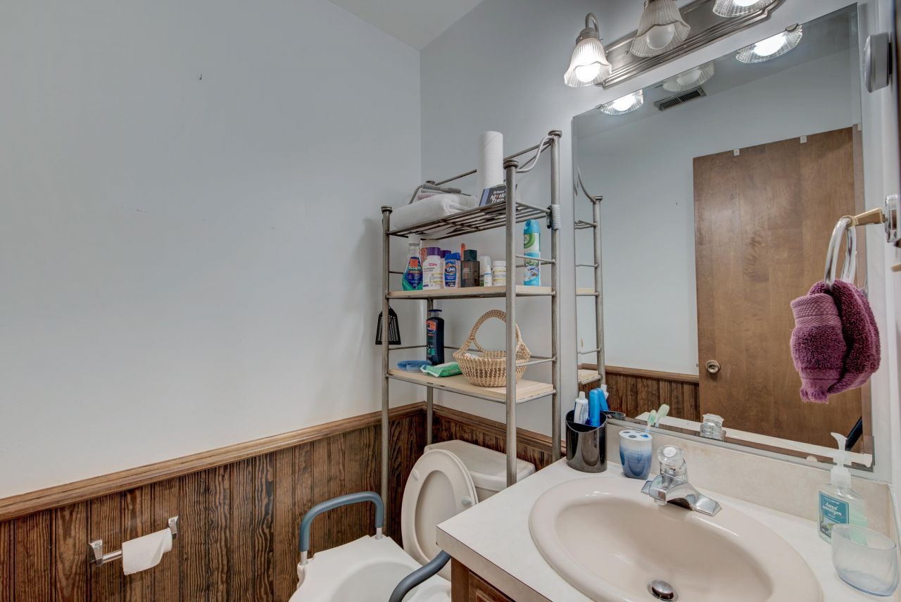 8041 Kittery Avenue Photo 27