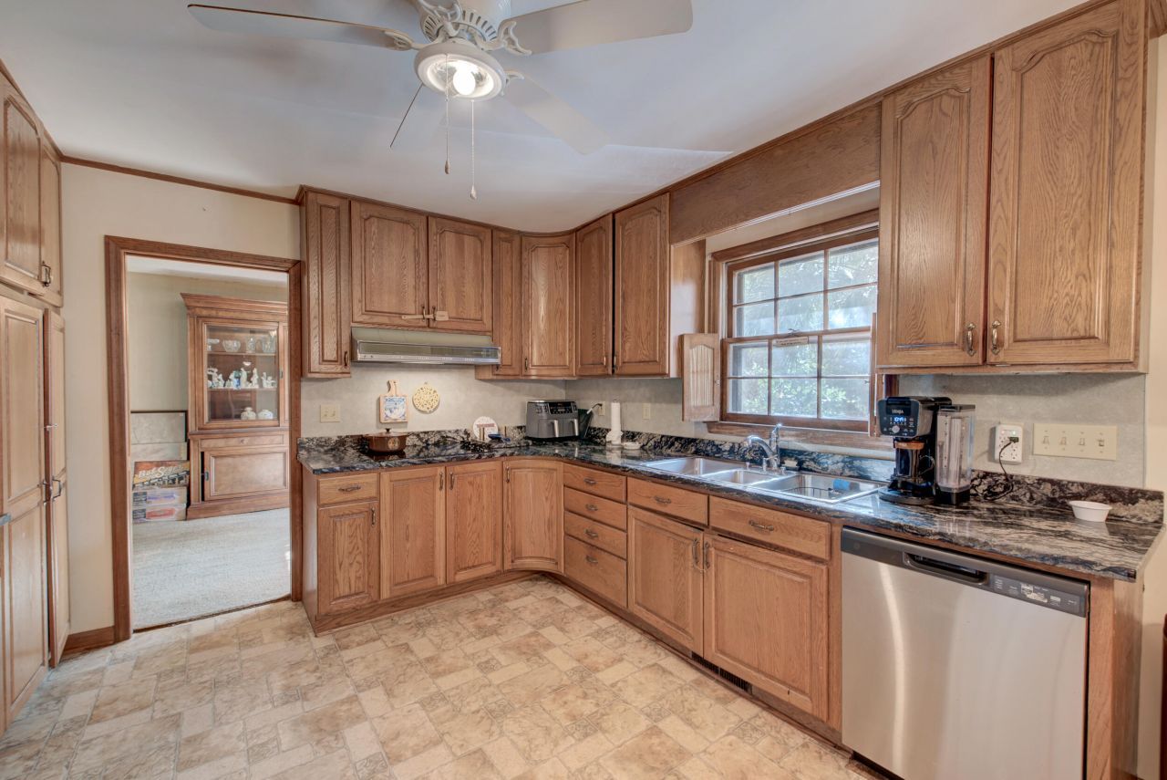 8041 Kittery Avenue Photo 40