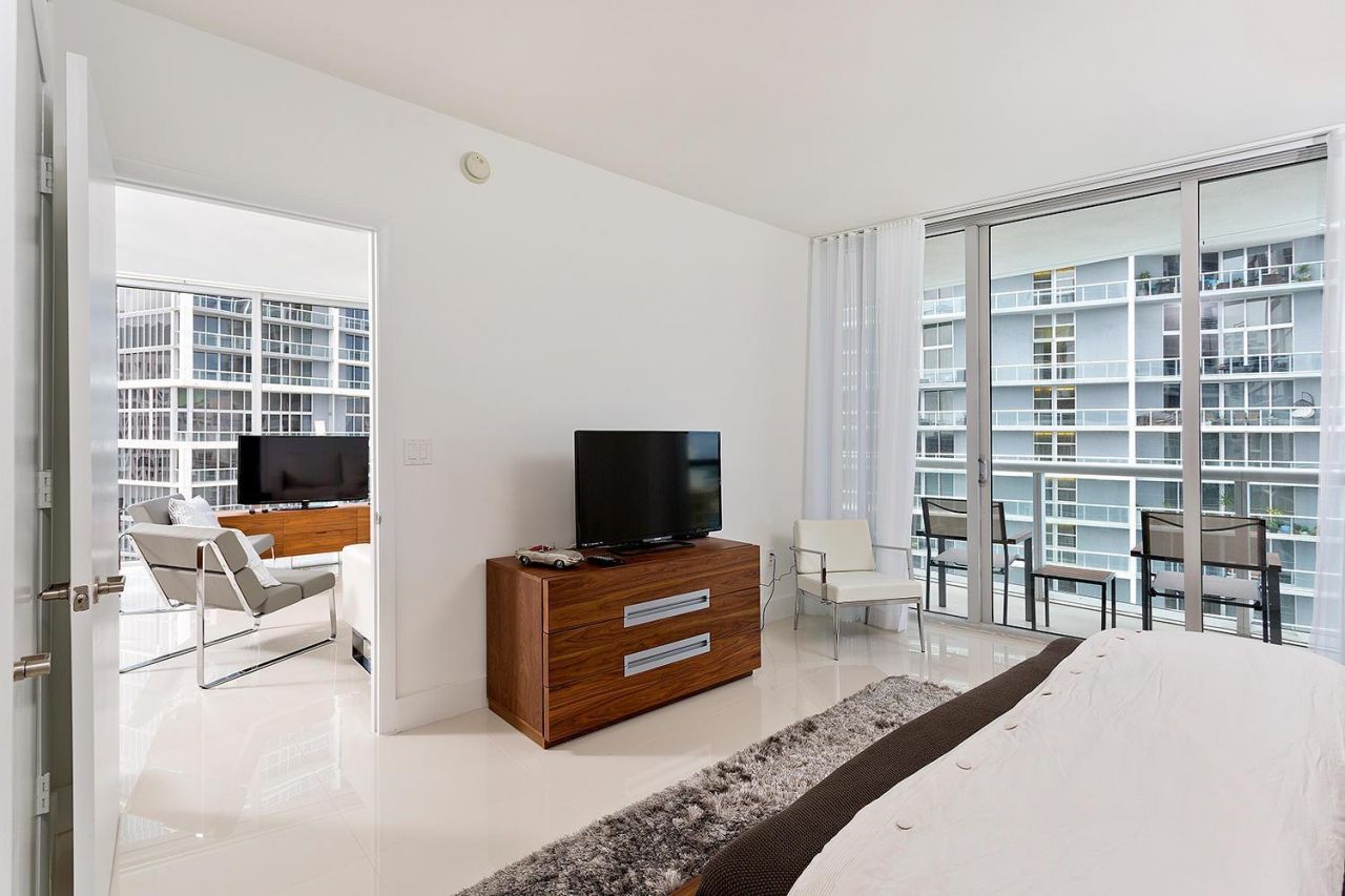 495 Brickell Avenue, Unit 4010, Miami, FL 33131 Photo
